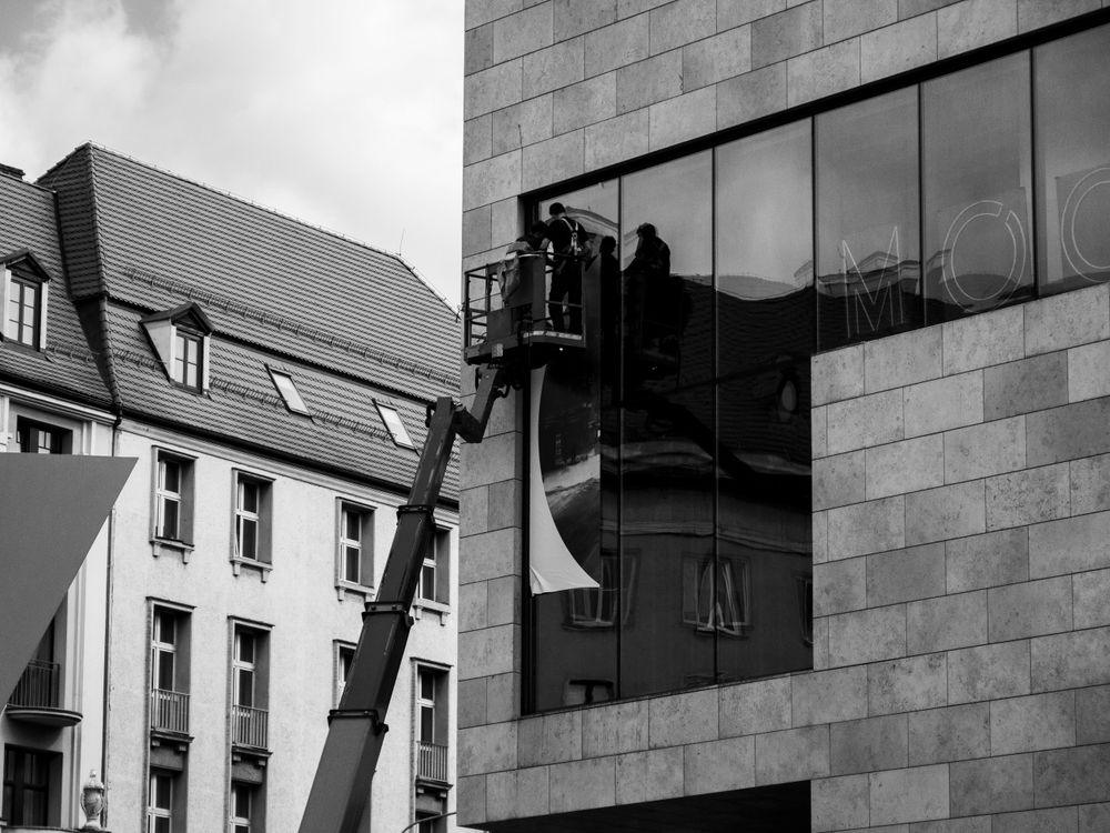 Glass & Aluminium